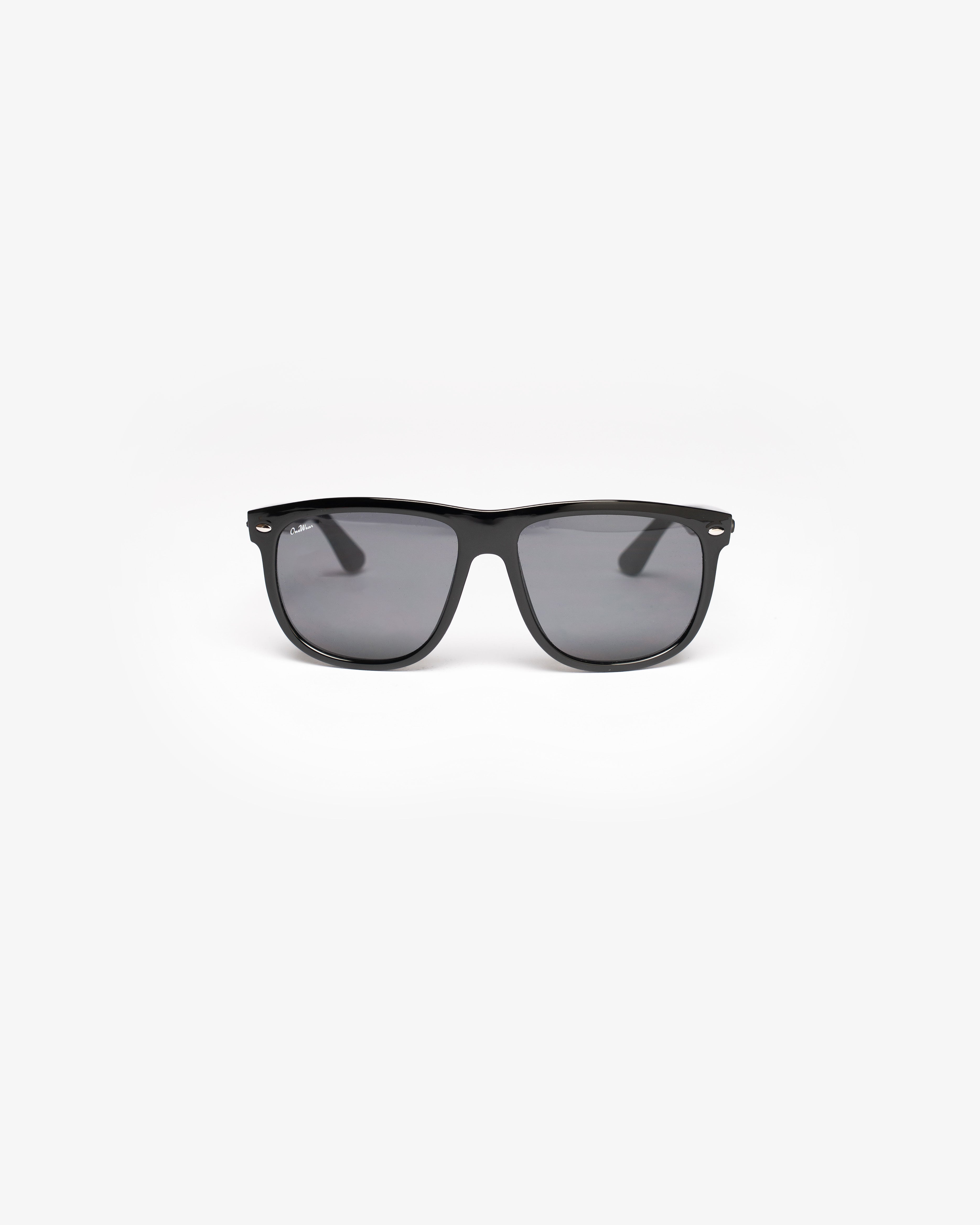 Black Shades solglasögon i svart från OneWear